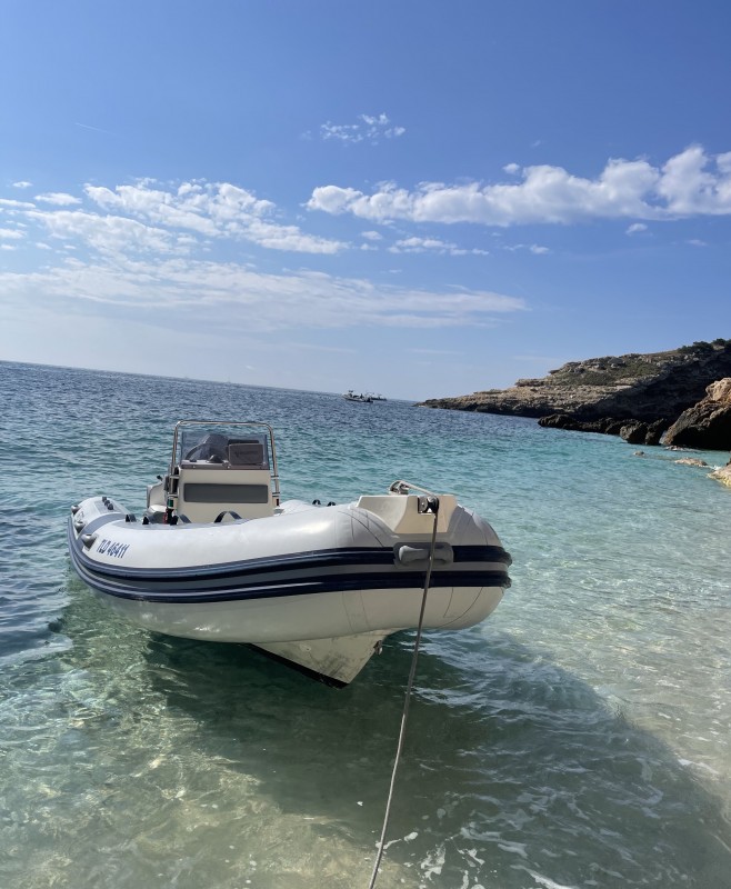 location de bateau semi-rigide 6 personnes « ISA »
